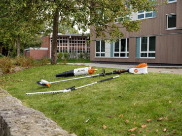 Preview: Akku-Kombigerät KMA 135 R Grundgerät